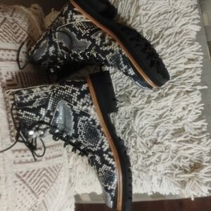 Marc Fisher Izzie 2 Lugsole Hiking Snake Skin Black Grey and Creme Combat Boots
